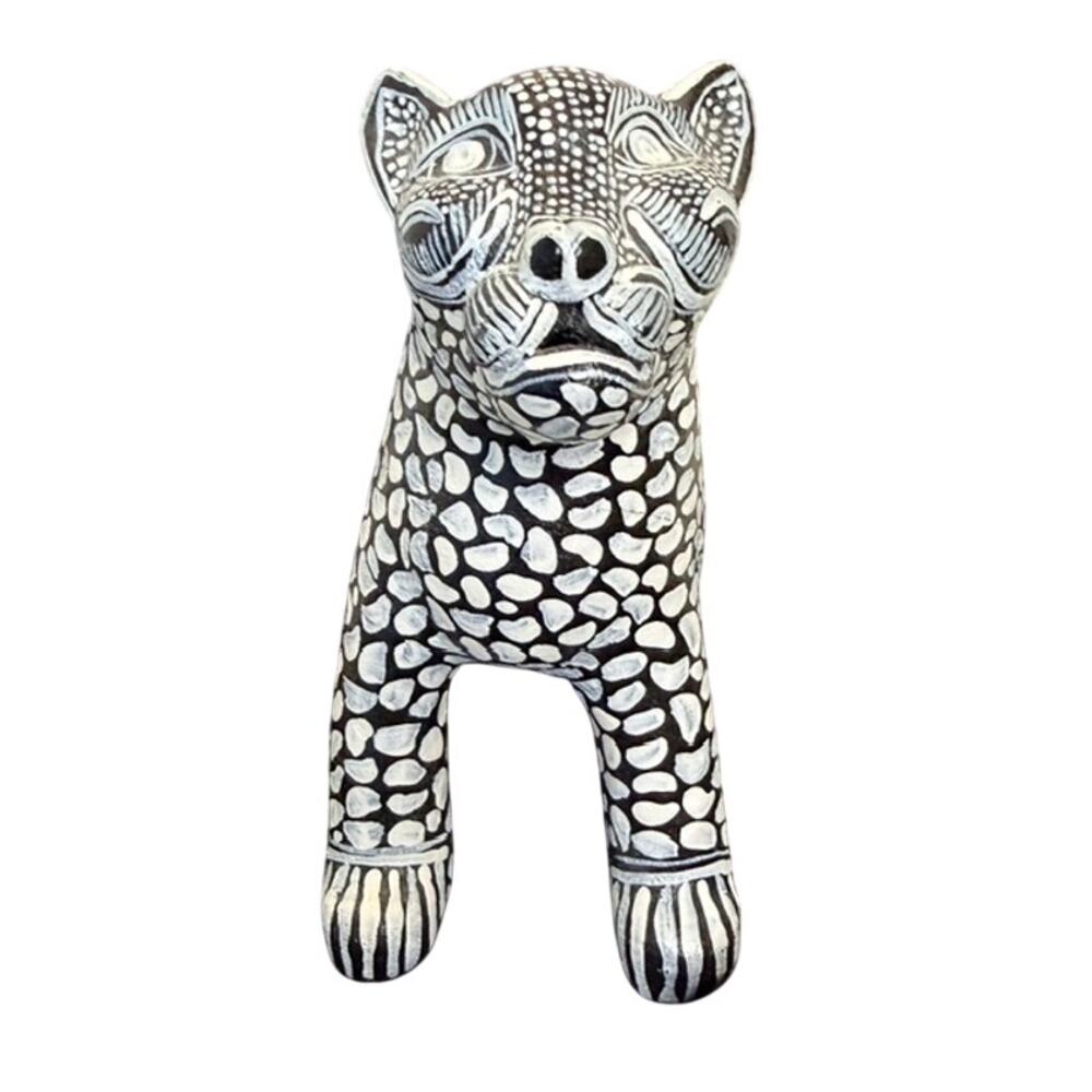 Mexican Oaxacan Folk Art Jaguar Handmade Sculpted Figurine Alebrije